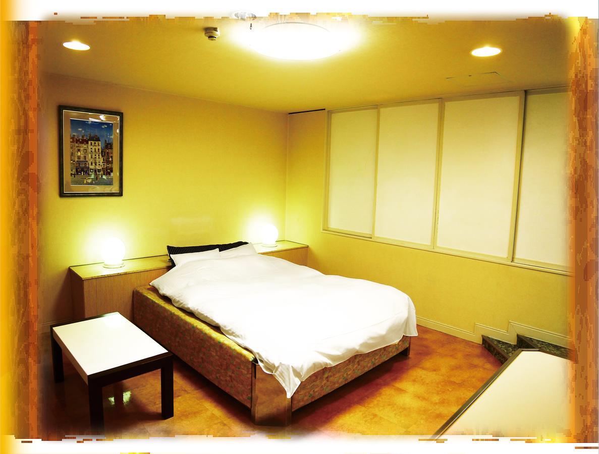 Kyoto Hotel Crown (Adults Only) מראה חיצוני תמונה