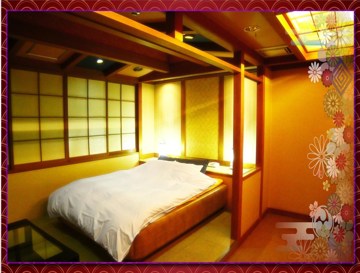 Kyoto Hotel Crown (Adults Only) מראה חיצוני תמונה