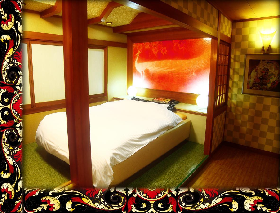 Kyoto Hotel Crown (Adults Only) מראה חיצוני תמונה